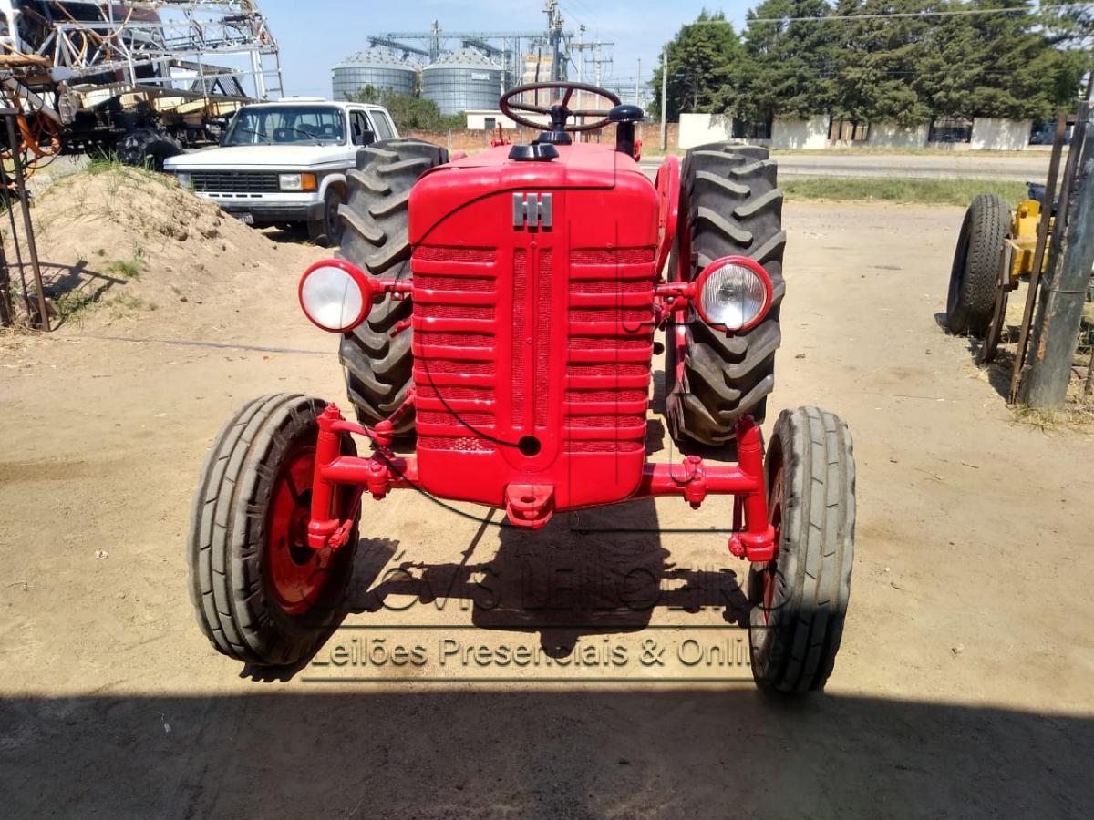 TRATOR INTERNACIONAL FARMALL D-430