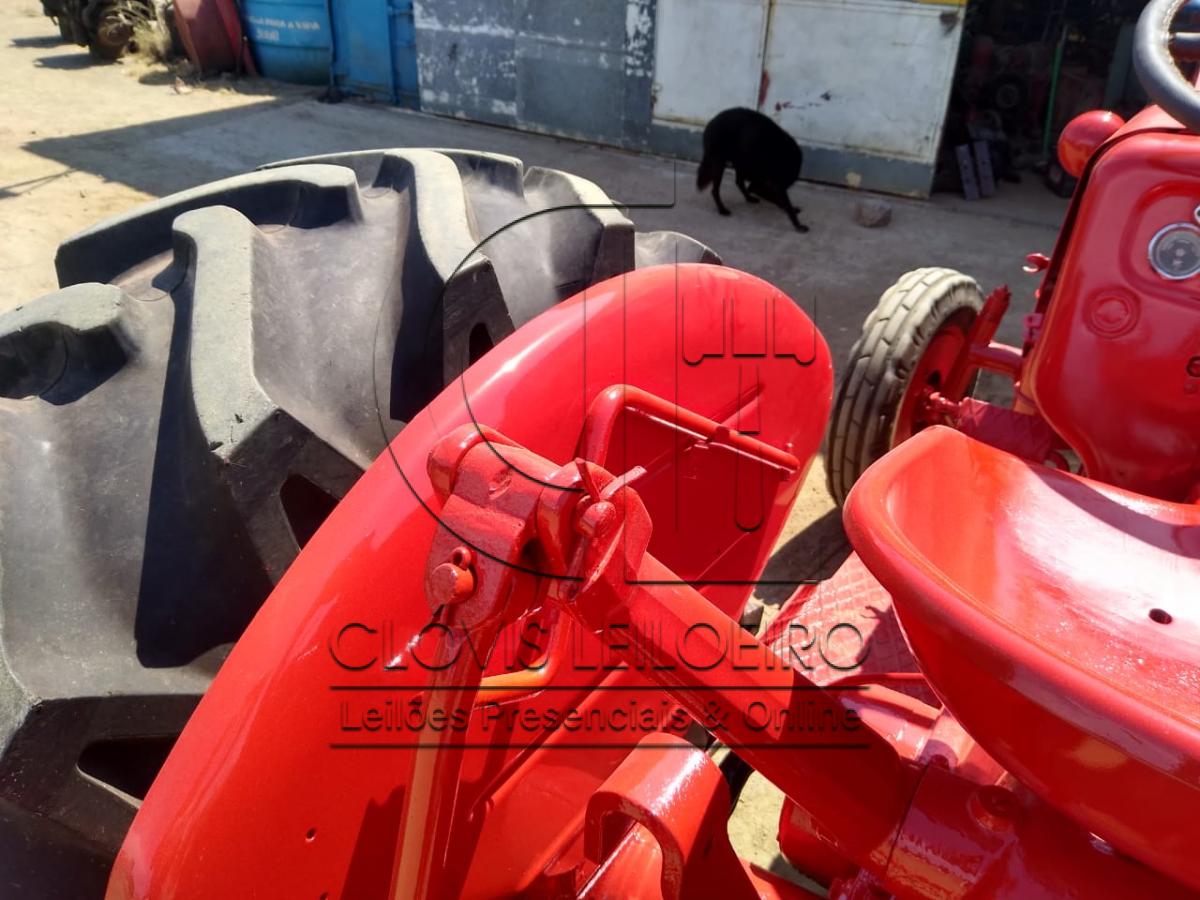 TRATOR INTERNACIONAL FARMALL D-430