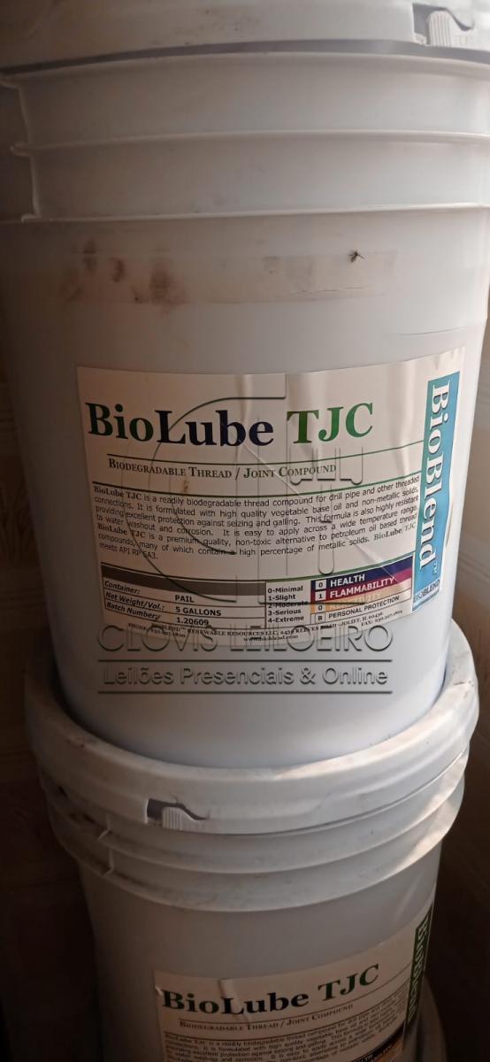 28  baldes de BIOLUB TJC 5 GAL