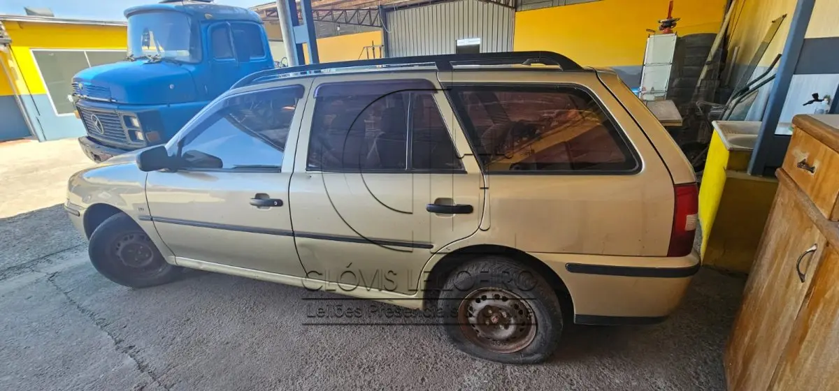 LOTE 001 - UM VEÍCULO, marca VW/ PARATI 2001/2002
