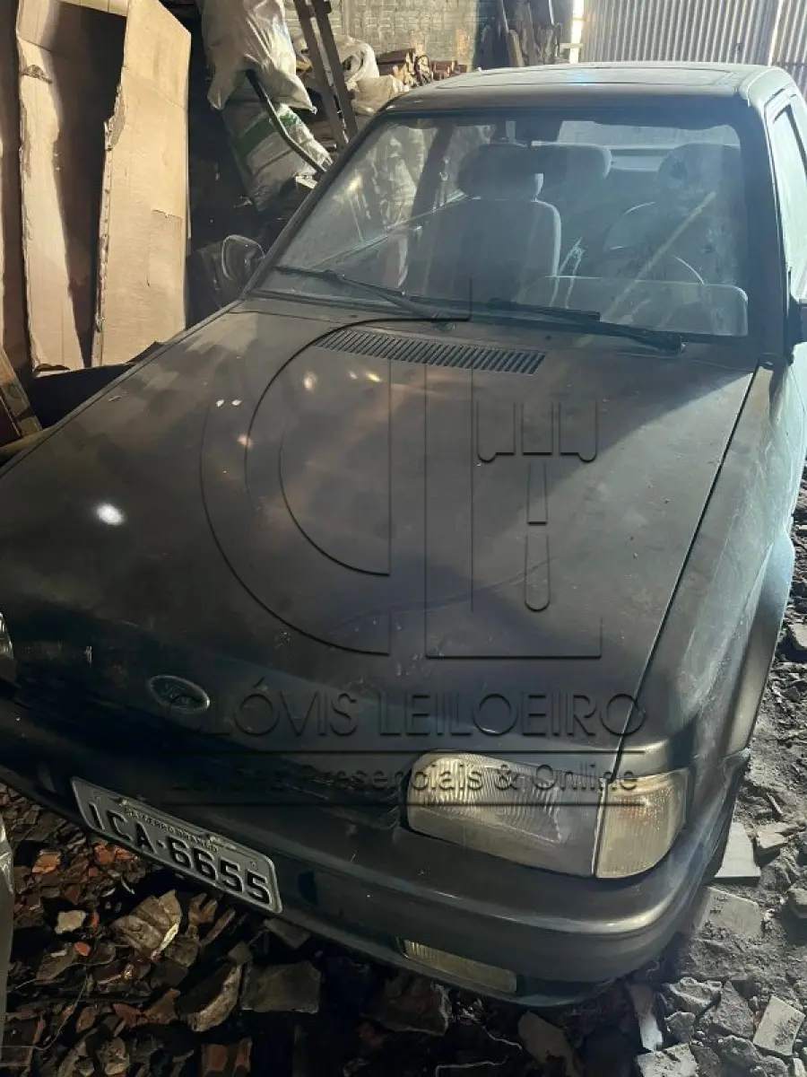 LOTE 001 - UM VEICULO FORD VERONA GLX, PLACA ICA 6655