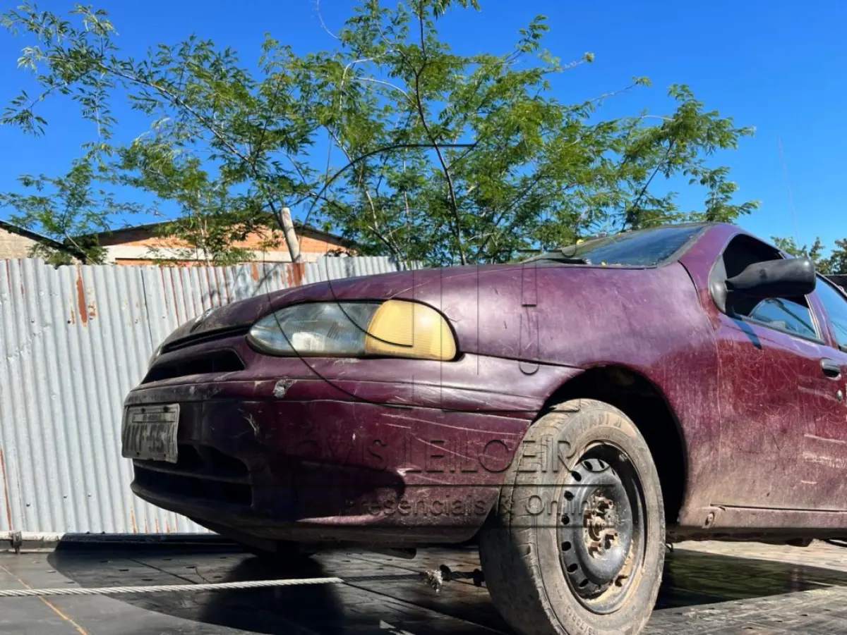 LOTE 001 - UM FIAT PALIO YOUNG, PLACA IKF5534