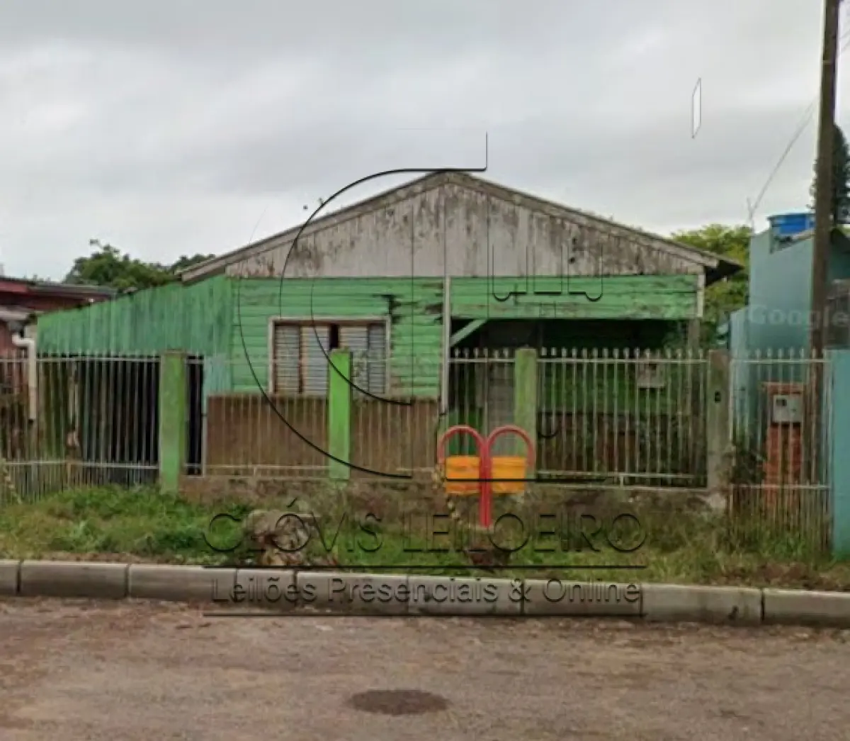 LOTE 002 - UM IMÓVEL NA VILA LARA CFE MATR 5.228 CRI ALEGRETE