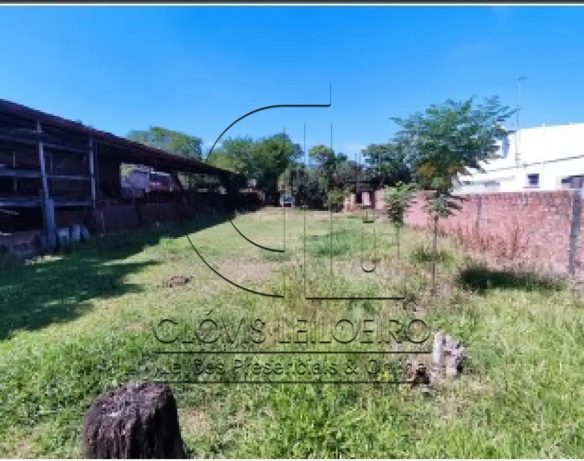 LOTE 001 - UM TERRENO NO BAIRRO CENTENÁRIO, RUA CAIBOATÉ, MATR. 11.372