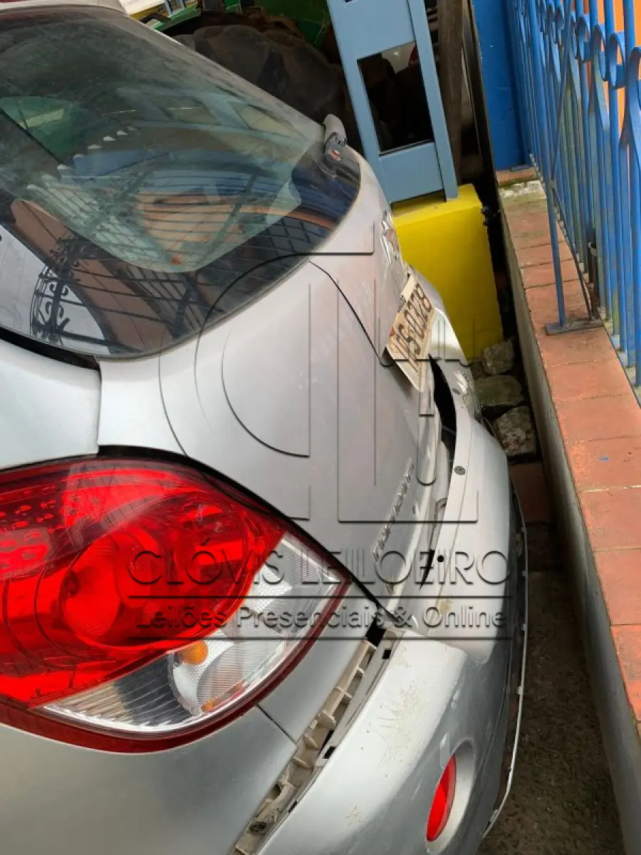 LOTE 001 - UMA CAMIONETA , MARCA GM CAPTIVA SPORT AWD, 2010/2010