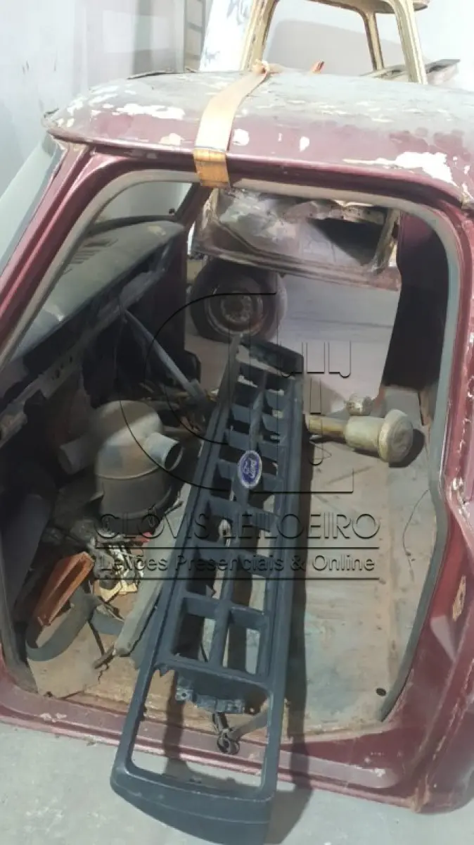 LOTE 012 - QUATRO CABINE para Camionete F-100 