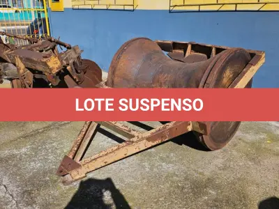 LOTE 001 - UMA TAIPADERA MARCA BOELTER