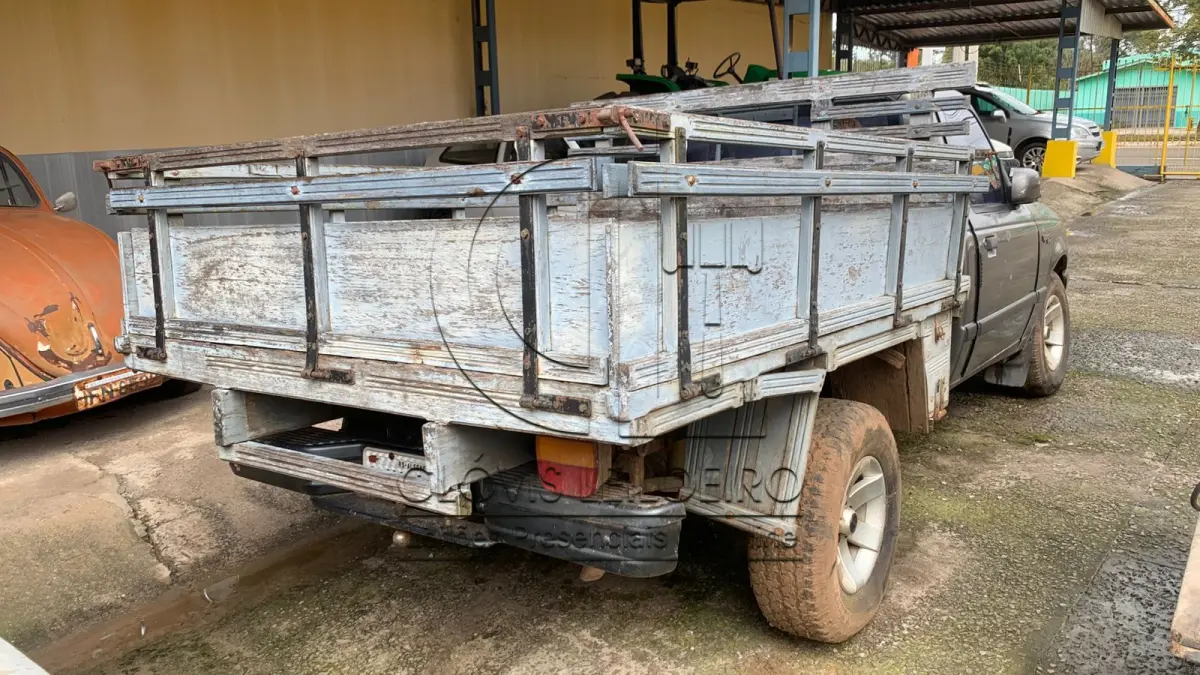 LOTE 004 - UMA FORD RANGER XL 10D, PLACA IJV4181