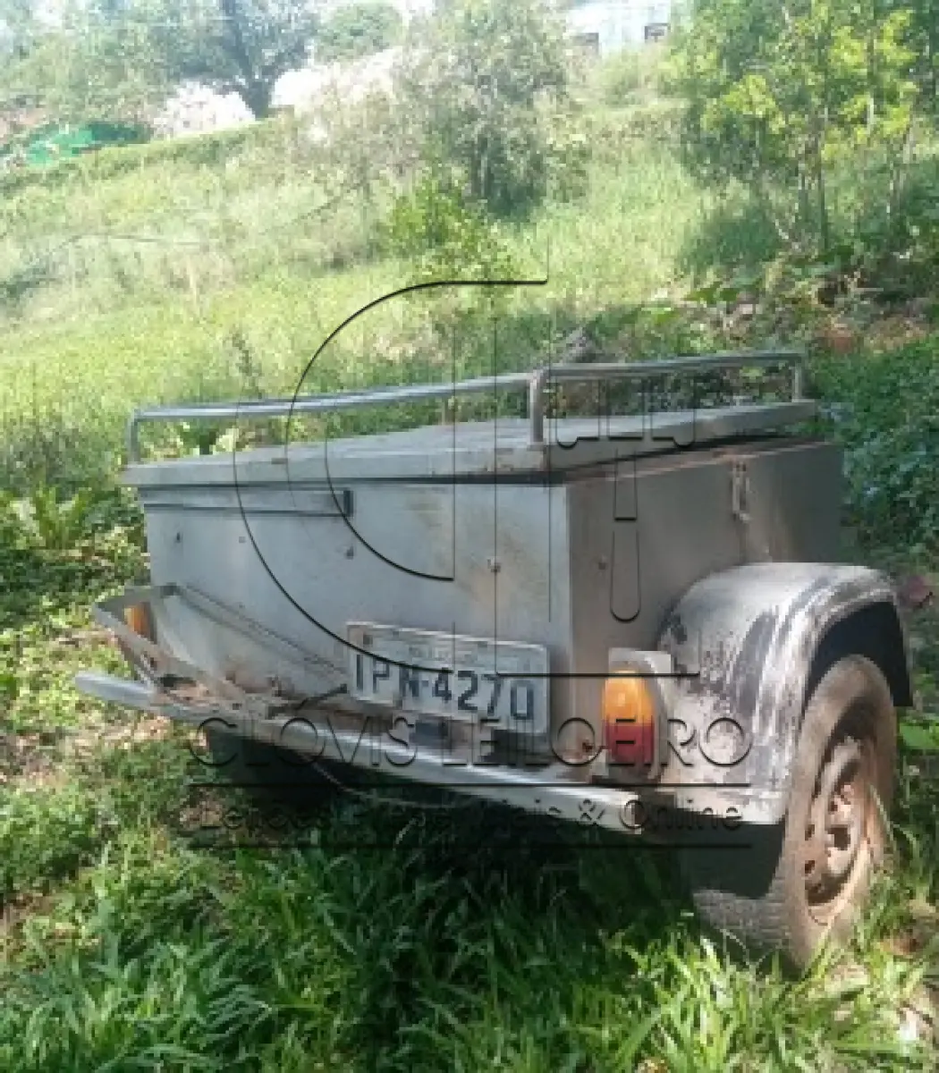 LOTE 002 - UM REBOQUE, MARCA R/ENGATCAR F500 2008/2008