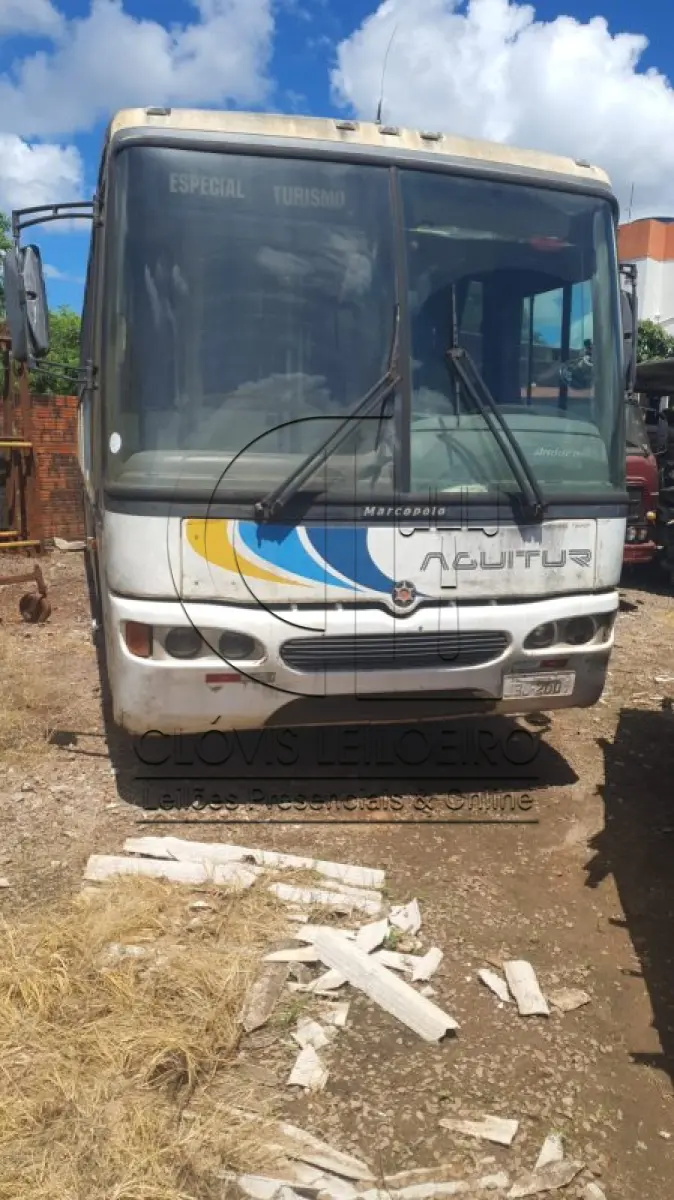 LOTE 020 - UM ONIBUS, marca M. Benz OF1113, Ano/Mod. 1986