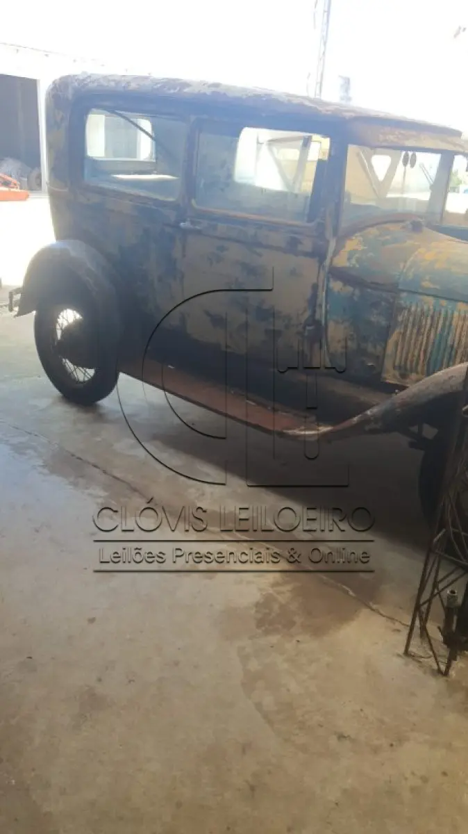 LOTE 011 - VEICULO ANTIGO, marca Ford, modelo Alcapone