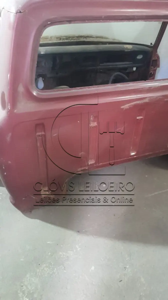 LOTE 012 - QUATRO CABINE para Camionete F-100 