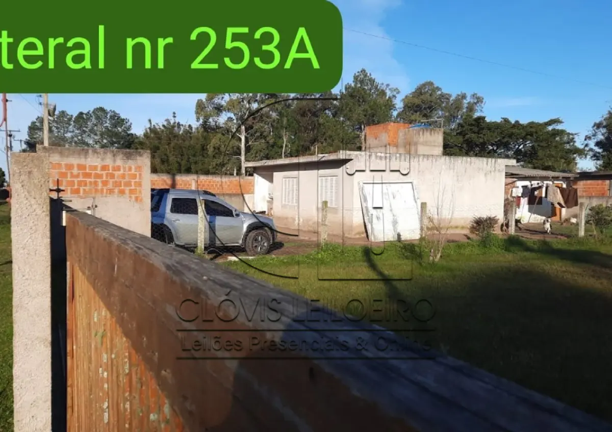 LOTE 001 - UM TERRENO LOCALIZADO NO SITIO SANTA CRUZ, MATR 76.086