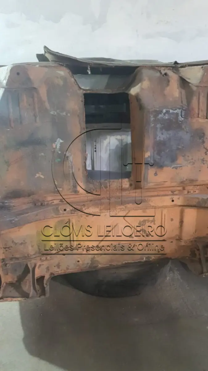 LOTE 012 - QUATRO CABINE para Camionete F-100 