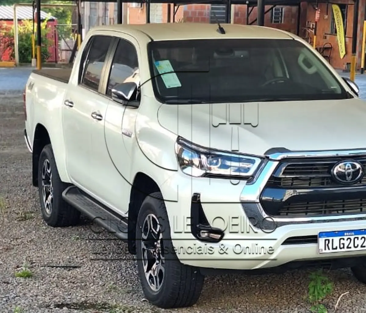LOTE 003 - UMA CAMINHONETE TOYOTA HILUX, PLACA RLG2C29