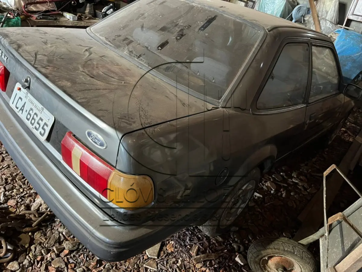 LOTE 001 - UM VEICULO FORD VERONA GLX, PLACA ICA 6655