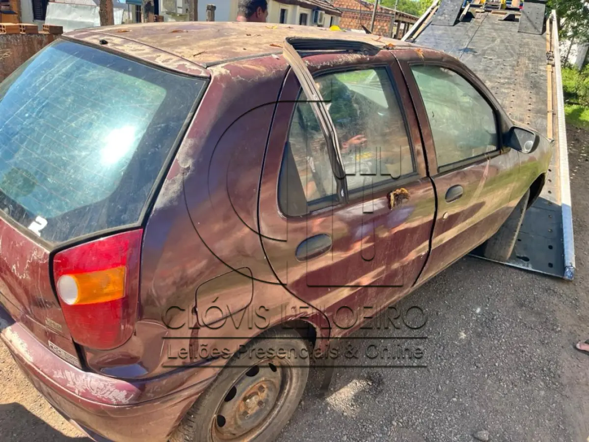 LOTE 001 - UM FIAT PALIO YOUNG, PLACA IKF5534
