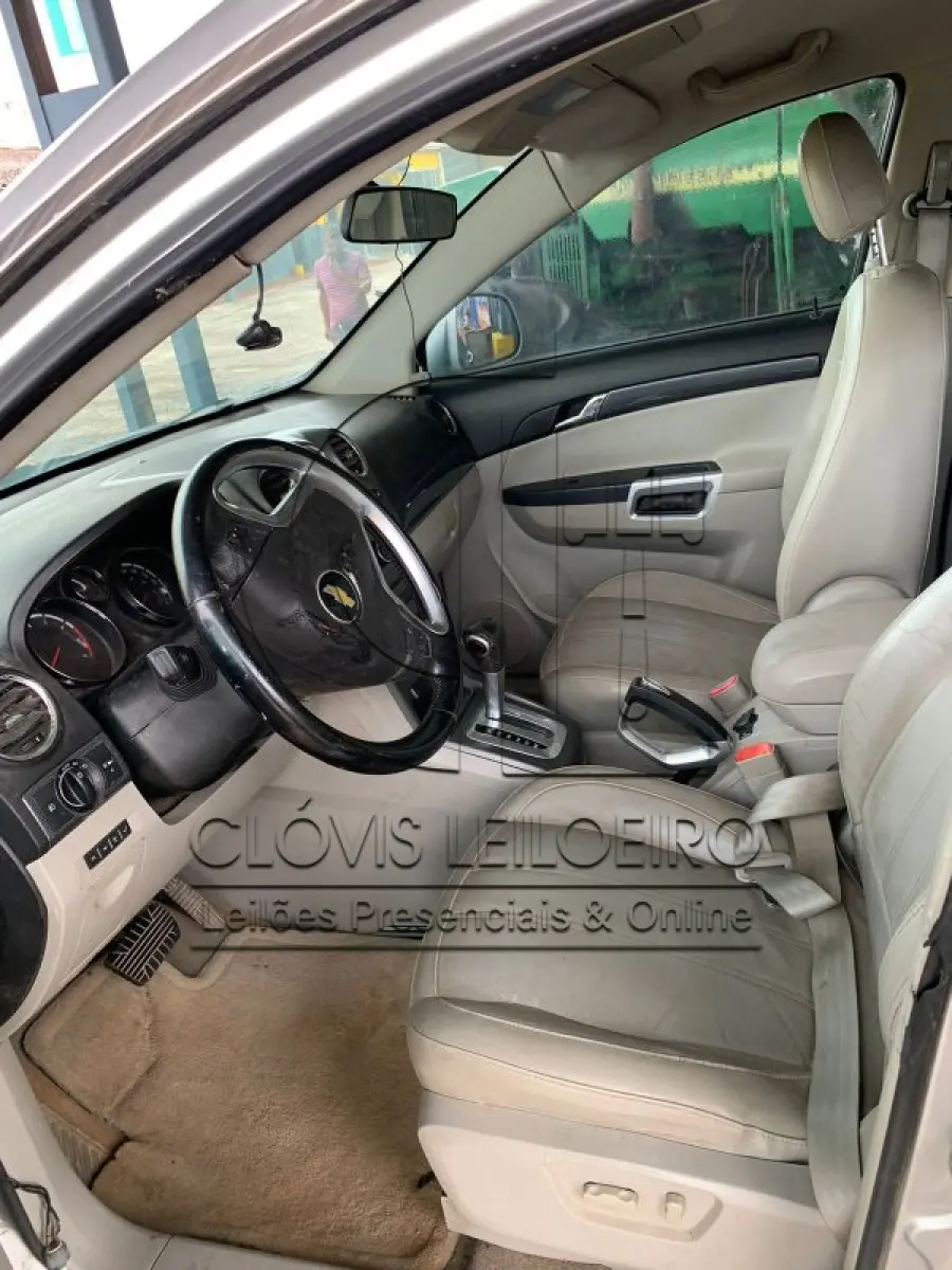 LOTE 001 - UMA CAMIONETA , MARCA GM CAPTIVA SPORT AWD, 2010/2010