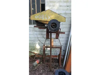 Dois exaustores para equipamentos de gases de solda n°   0086X e 0087X.