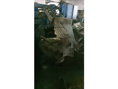 Uma retificadora plana, marca Vigorelli, modelo L12A, n° 00019973.