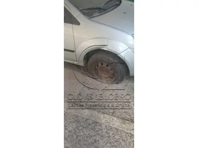 LOTE 003 - UM FORD FIESTA 1.6 FLEX, PLACA IMX 4038