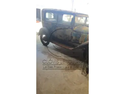 LOTE 011 - VEICULO ANTIGO, marca Ford, modelo Alcapone