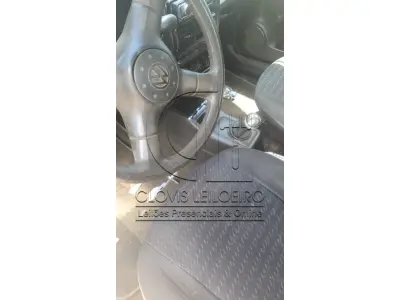 LOTE 003 - UM W/GOL 1.0 2004/2005 PLACA imd9423