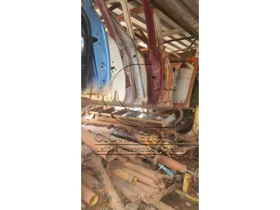 LOTE 018 - PORTAS E PARACHOQUES, para veículos, em um lote