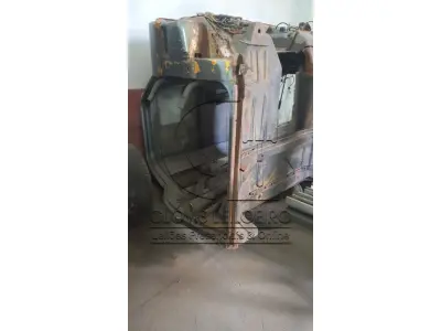 LOTE 012 - QUATRO CABINE para Camionete F-100 