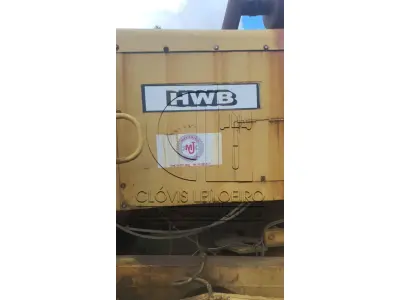 LOTE 021 - UMA MOTO NIVELADORA, marca Huber Warco HWB 11 - DS