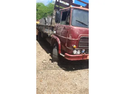 LOTE 019 - UM CAMINHÃO, marca Fiat 120SL, PLACA: IFF-1575