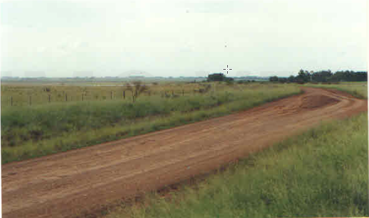 UMA FRAÇÃO DE CAMPO com área de 3.235.094m² , Matr. 14.458, localizado em Alegrete - RS
