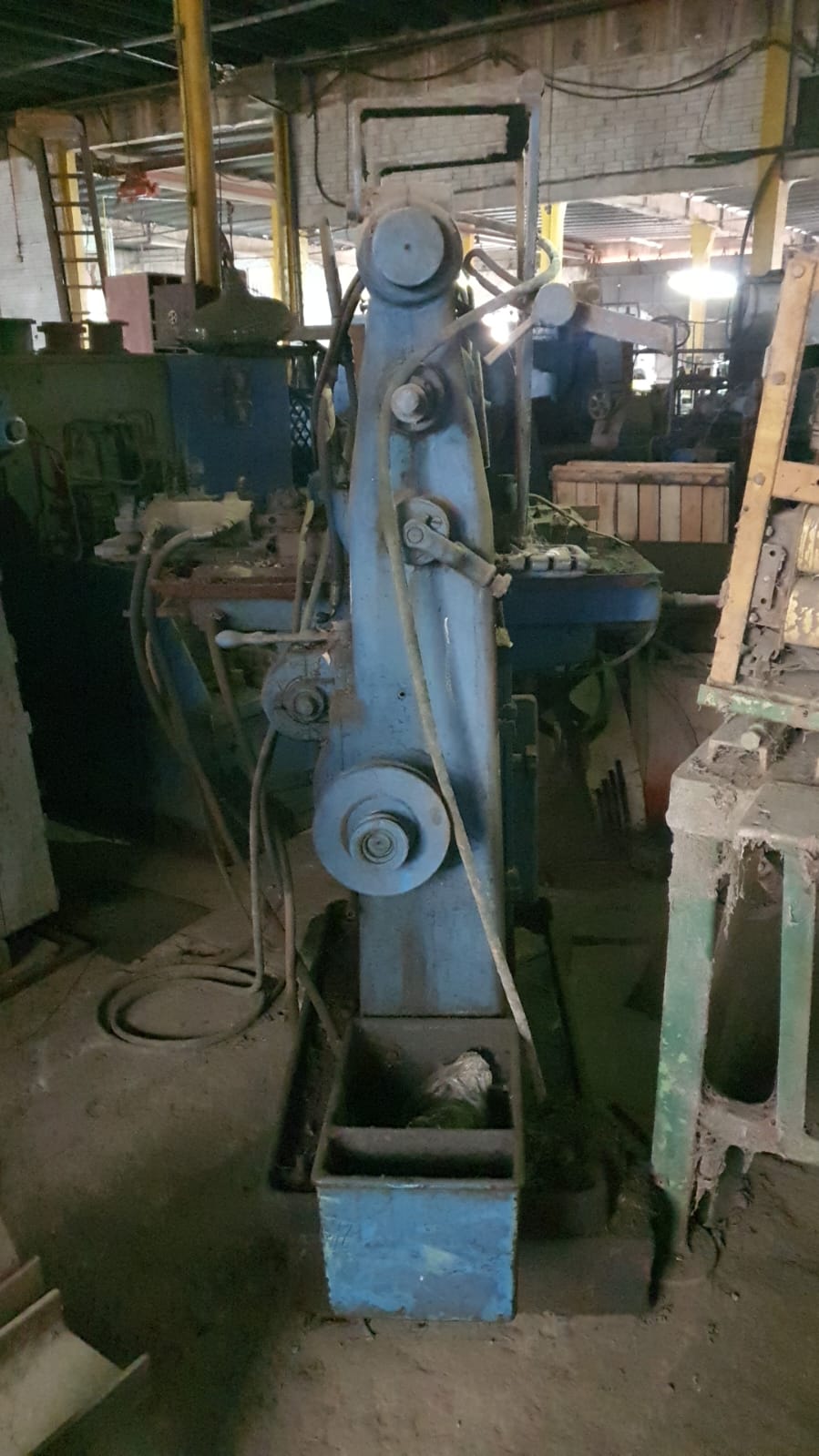 Foto de UMA MÁQUINA PONTEADEIRA