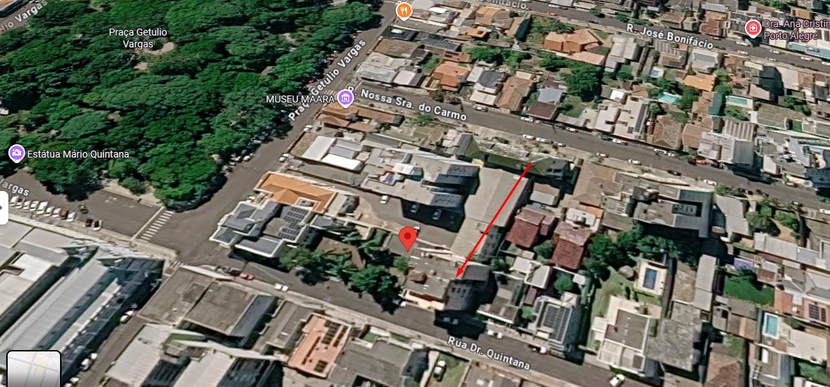 Um Box Garagem No Edificio Camila, Alegrete- Rs, localizado em Alegrete - RS